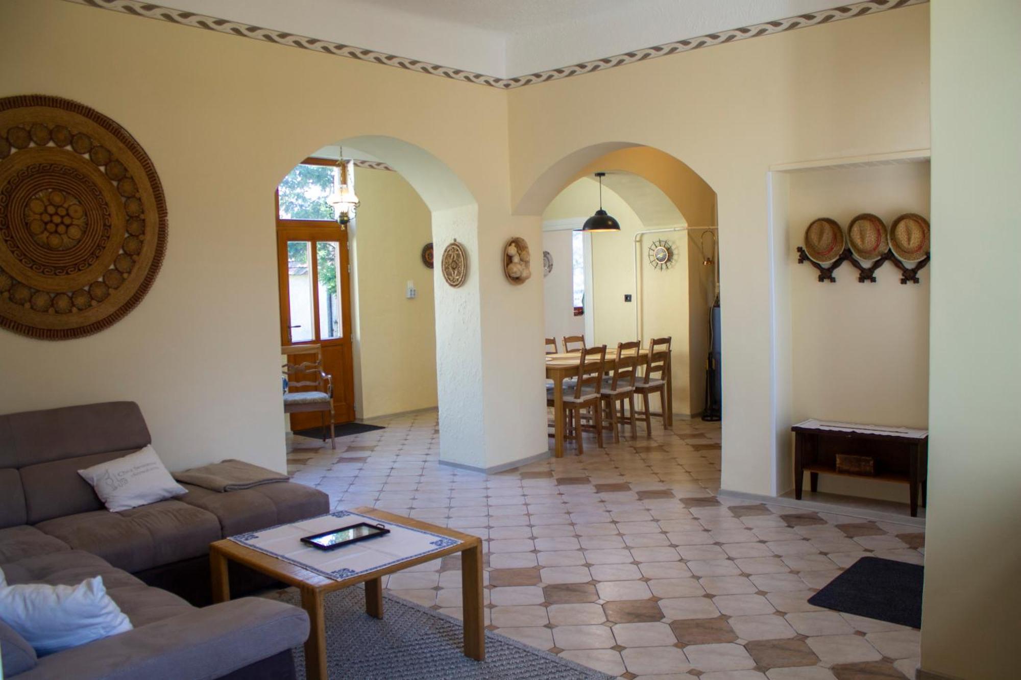 Villa Flora Kiskunmajsa Luaran gambar
